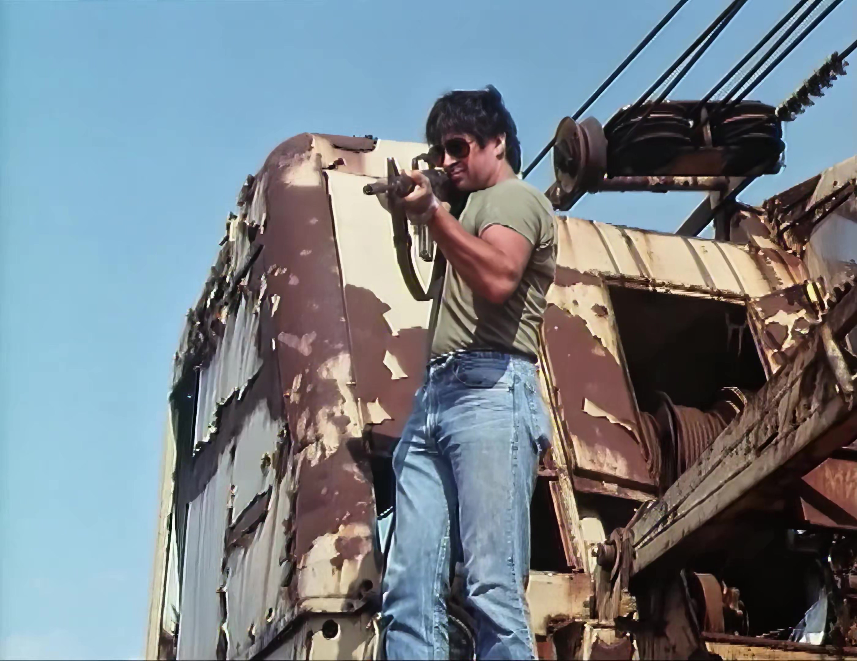 1990 机械手臂2 机器特勤组 Future.Zone.mp4_20260105_183456.611.jpg