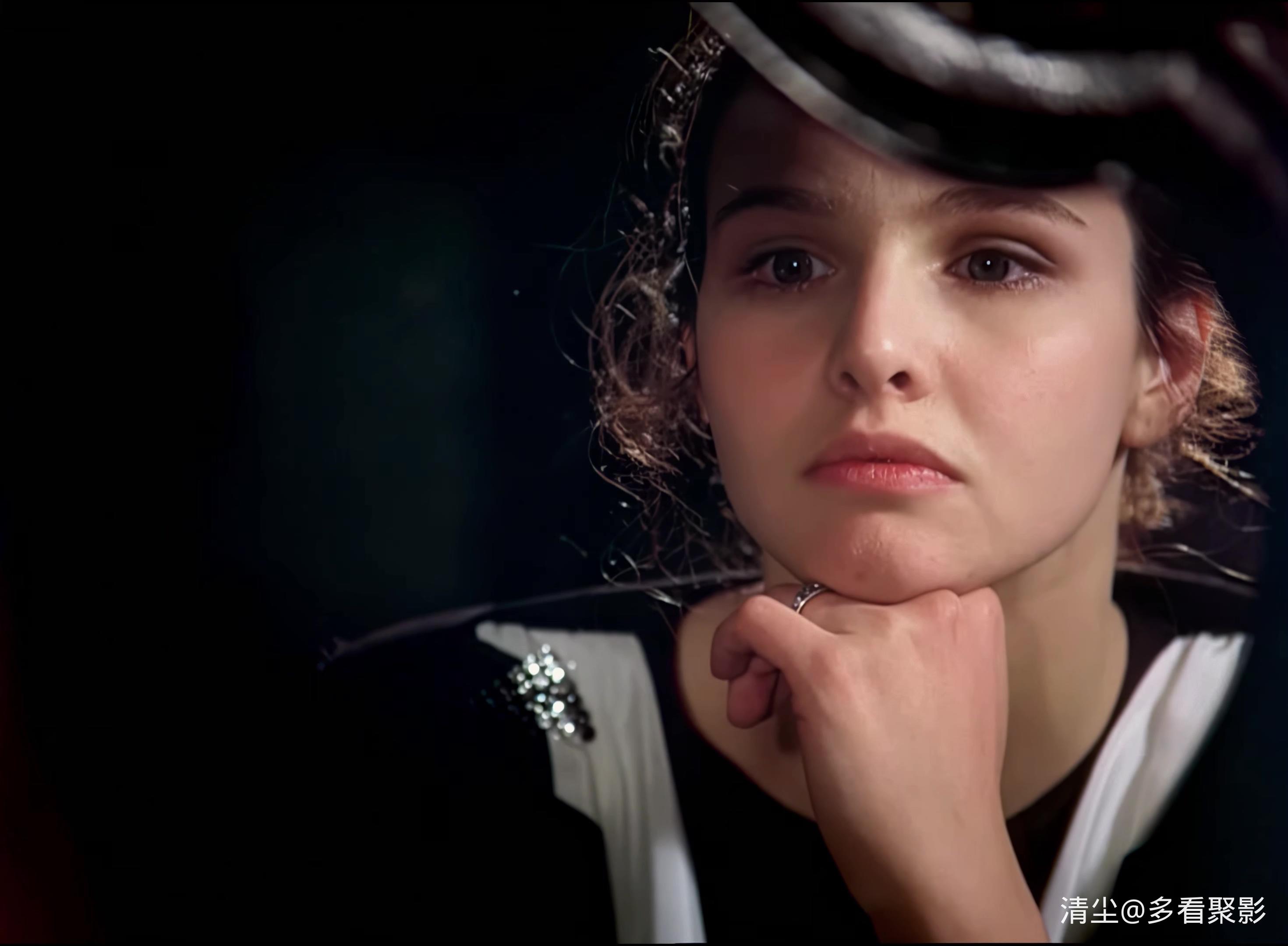 1987 十个小黑人 Десять негритят.mkv_20260121_163532.600.jpg