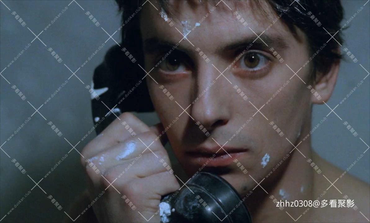 坏血 Mauvais Sang 1986 720p Bluray x264 fre.mkv_20260127_135411468.jpg