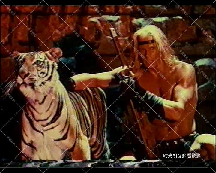 【美】【兽中之王】【长译1994】【胡连华 苏荧 刘雪婷 陈红 白涛 张彭】【1.37G】【胶.jpg