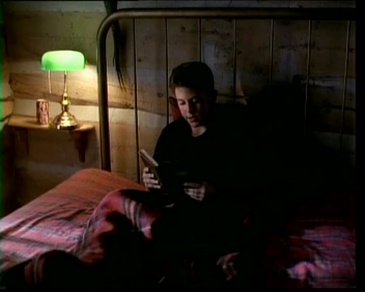 Walking Thunder.mp4_000550.120.jpg