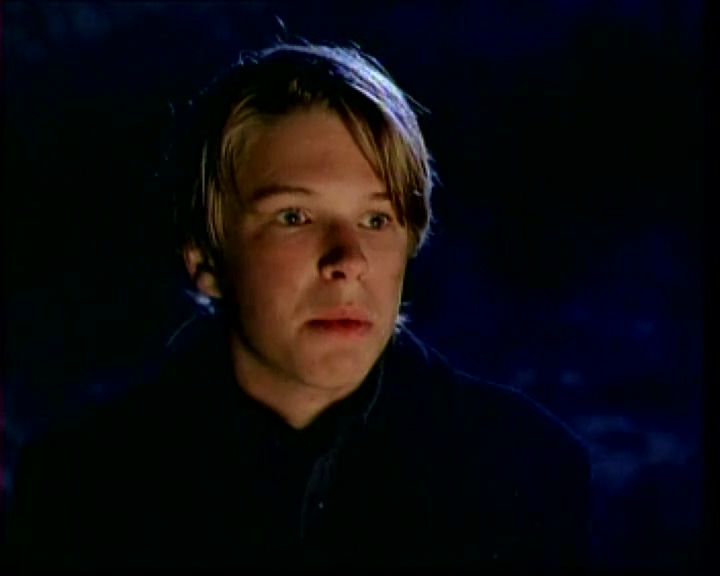 Walking Thunder.mp4_004520.120.jpg