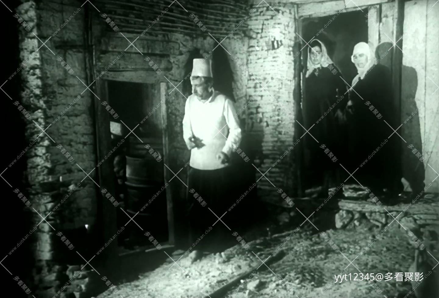战斗的道路[1974] Iris2.mkv_20260626_171548.122.jpg