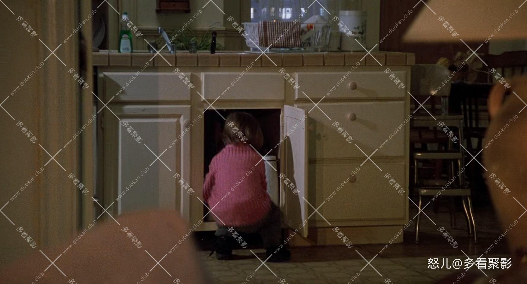 鬼娃回魂1.Childs.Play.1988.REMASTERED.1080p.BluRay.x265.2audio-RARBG.mkv_2026072.jpg